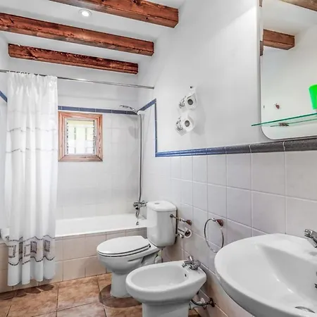 Villa Beautiful In The Countryside Near By Renthousing Pollenca